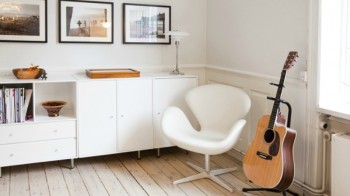 Scandinavian-Interior-Swan-Chair-by-Arne-Jacobsen