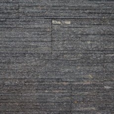 Voorbeeld natuursteenstrips met zwarte tint