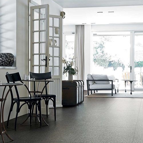 Modern interieur met terrazzo tegels keramisch