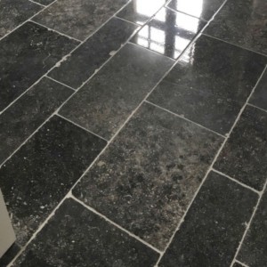 Een Stenen Vloer Proper Opleveren (Deel 2): Natuursteen | Onderhoud |  Nieuws | Ceramico